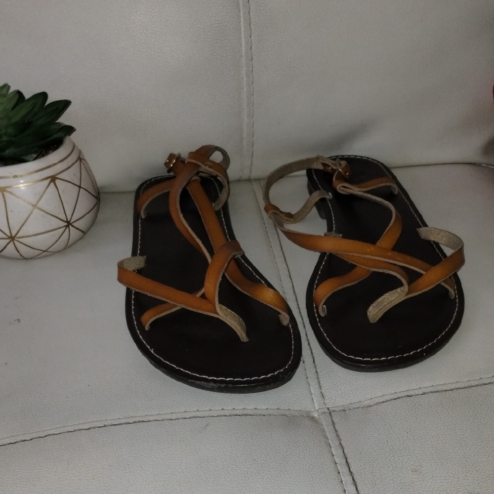 Elegant Tan Leather Sandals